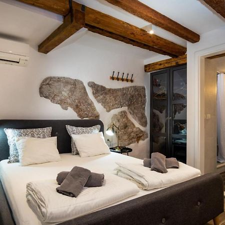 Private Accommodion Linda Studio Dubrovnik Exterior foto